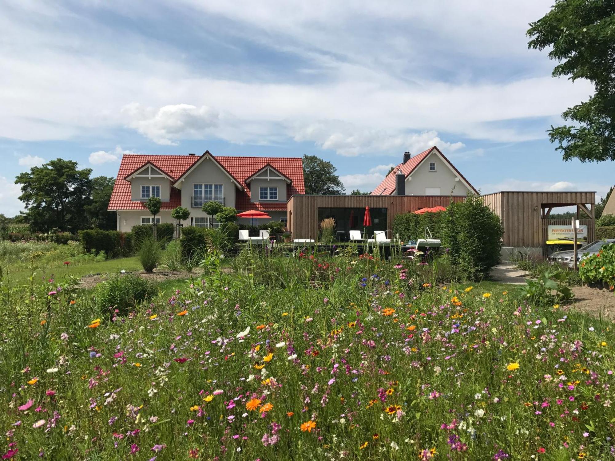 Alwine - Landhaus An Den Spreewiesen Rietz Neuendorf Kültér fotó